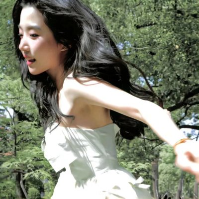 弱比少男闯女校